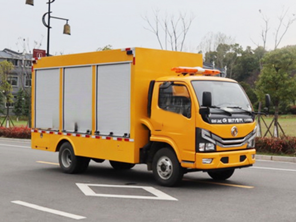 東風(fēng)多利卡救險(xiǎn)車(chē)